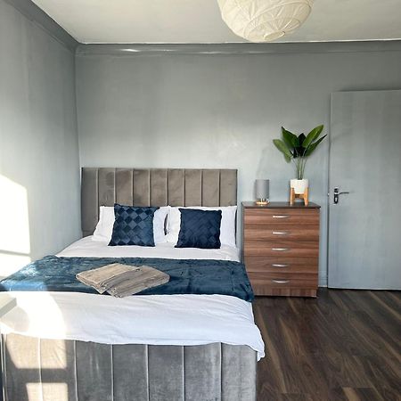 Luxury Room In A 4 Bedroom Flat! 4 Minutes Walk To Kingscross, St Pancras London Ngoại thất bức ảnh
