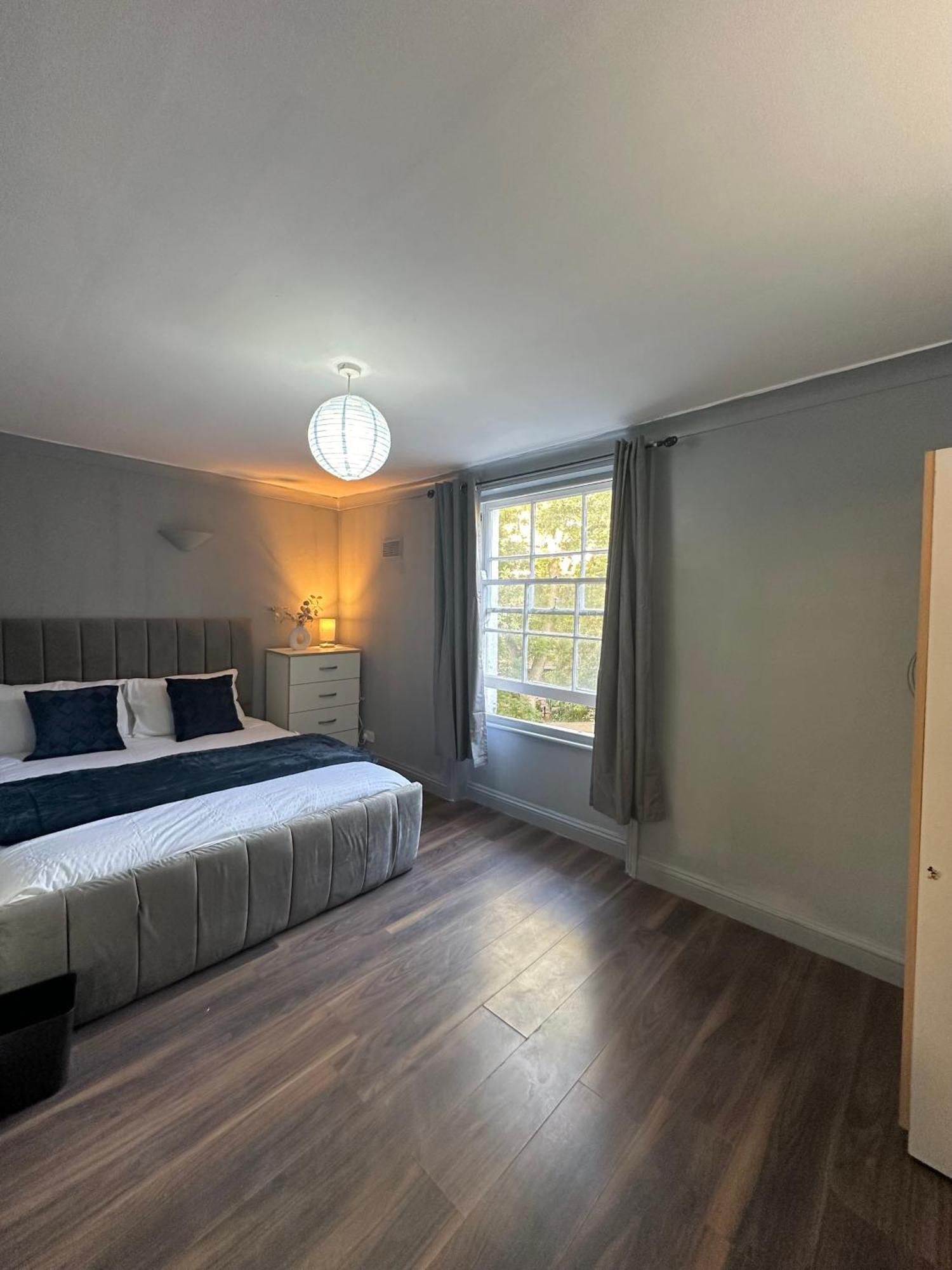 Luxury Room In A 4 Bedroom Flat! 4 Minutes Walk To Kingscross, St Pancras London Ngoại thất bức ảnh
