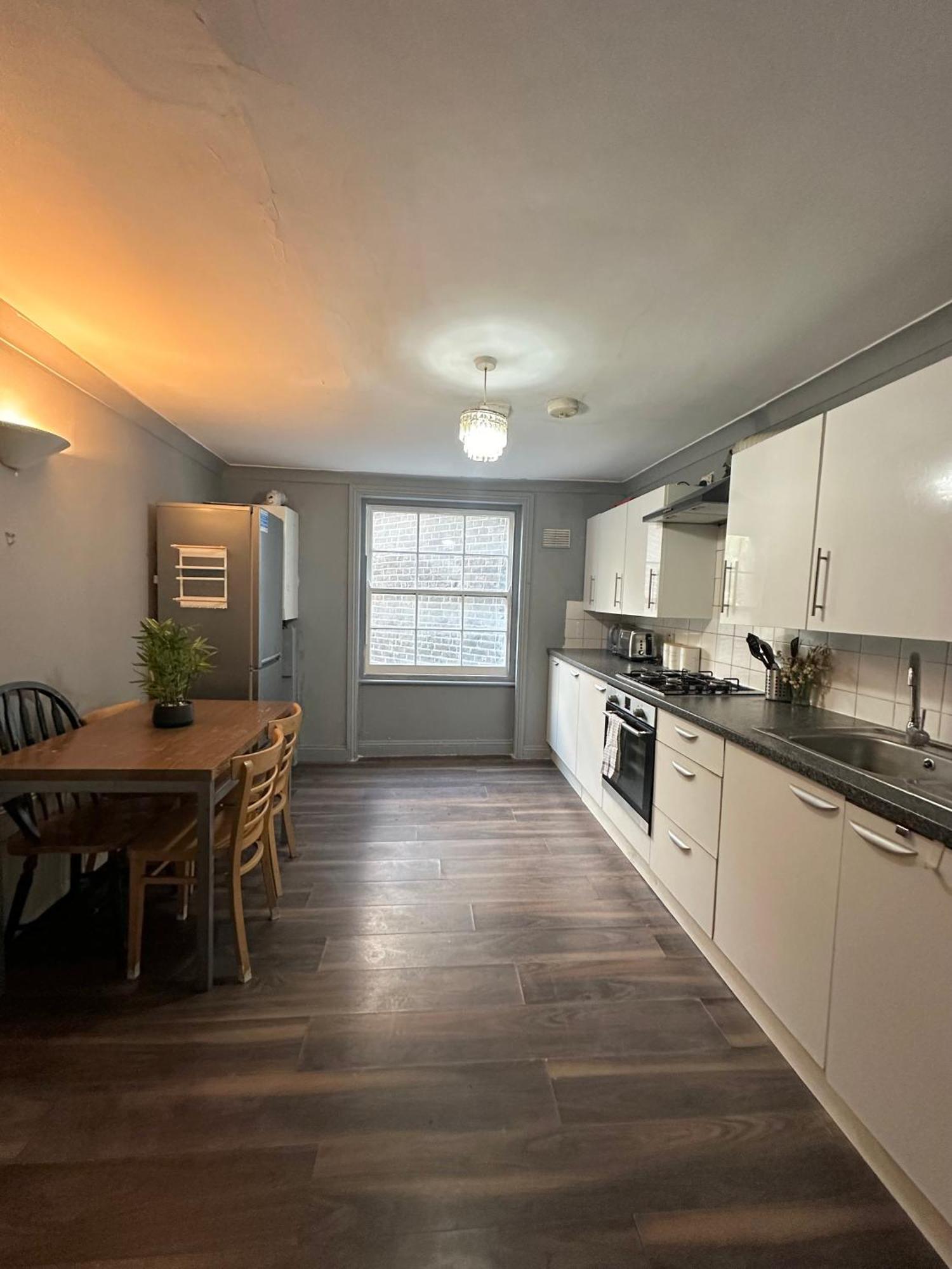 Luxury Room In A 4 Bedroom Flat! 4 Minutes Walk To Kingscross, St Pancras London Ngoại thất bức ảnh