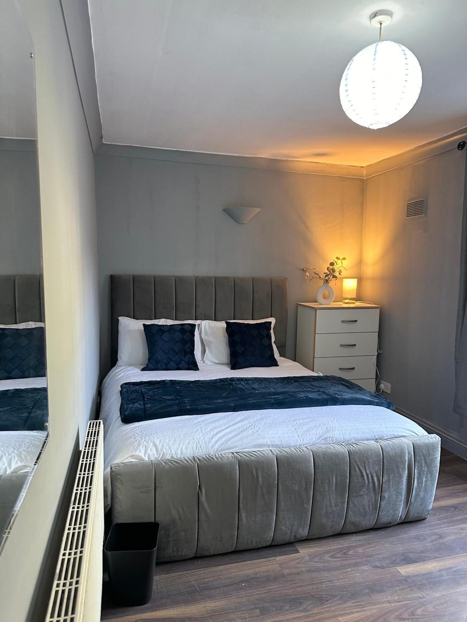 Luxury Room In A 4 Bedroom Flat! 4 Minutes Walk To Kingscross, St Pancras London Ngoại thất bức ảnh