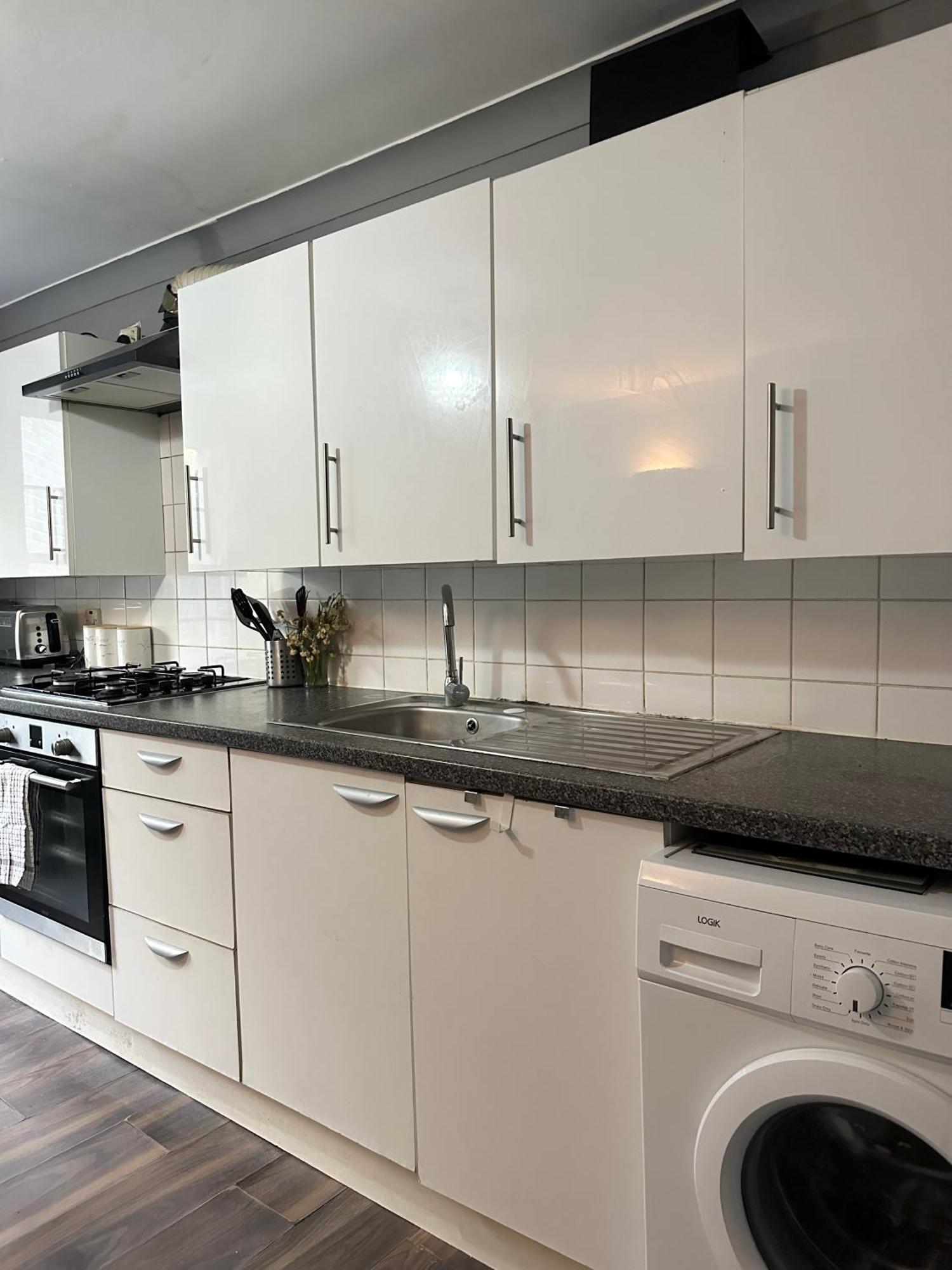 Luxury Room In A 4 Bedroom Flat! 4 Minutes Walk To Kingscross, St Pancras London Ngoại thất bức ảnh