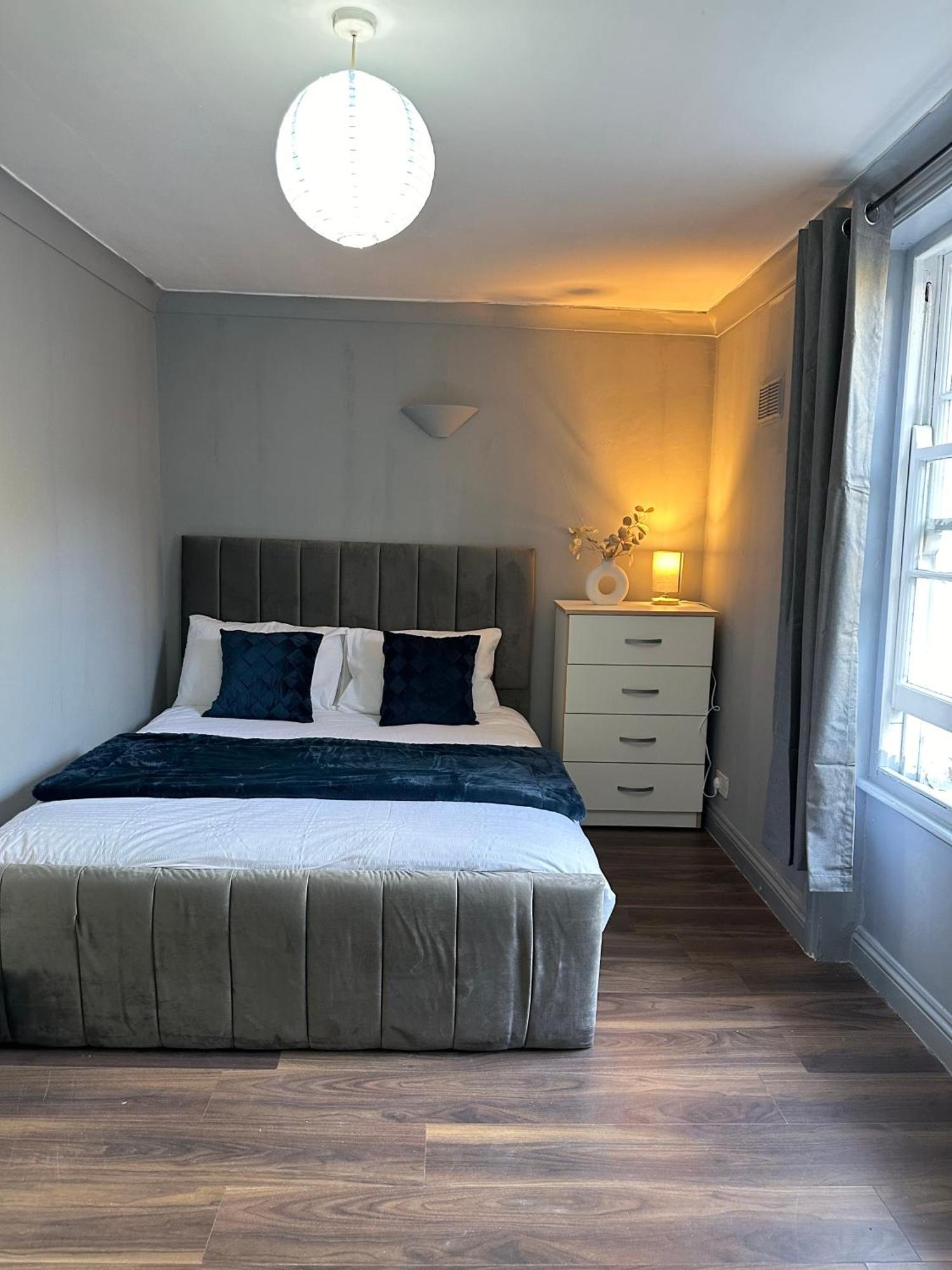 Luxury Room In A 4 Bedroom Flat! 4 Minutes Walk To Kingscross, St Pancras London Ngoại thất bức ảnh
