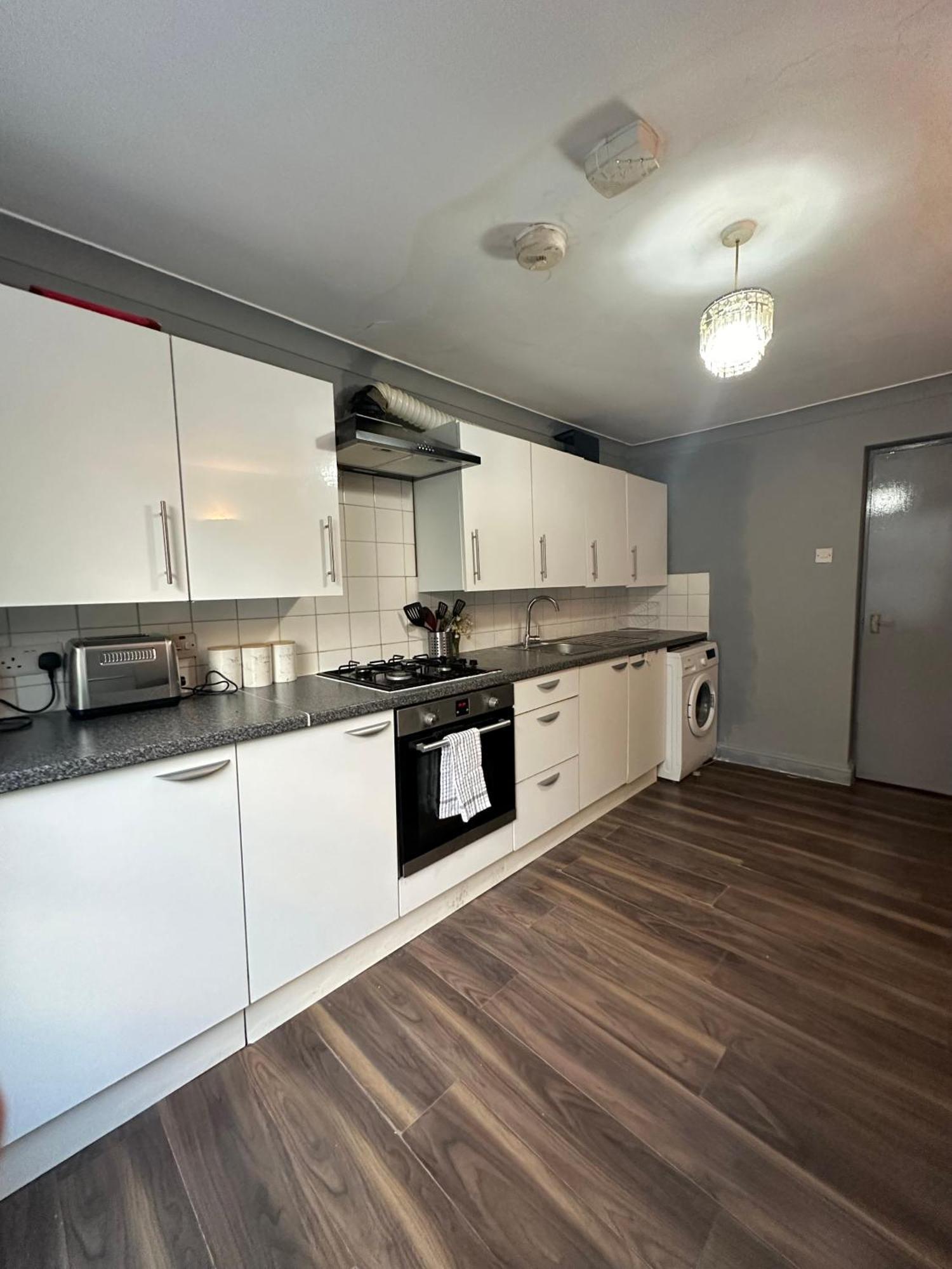 Luxury Room In A 4 Bedroom Flat! 4 Minutes Walk To Kingscross, St Pancras London Ngoại thất bức ảnh